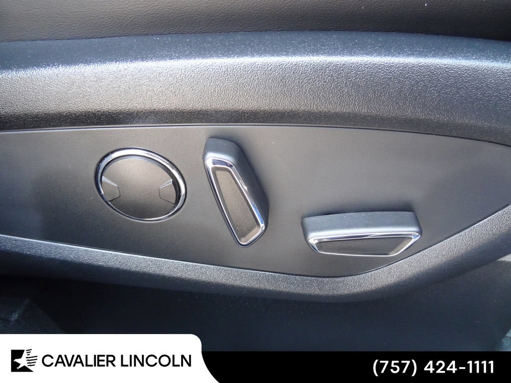 Certified 2020 Lincoln Nautilus Reserve AWD/4WD image 16