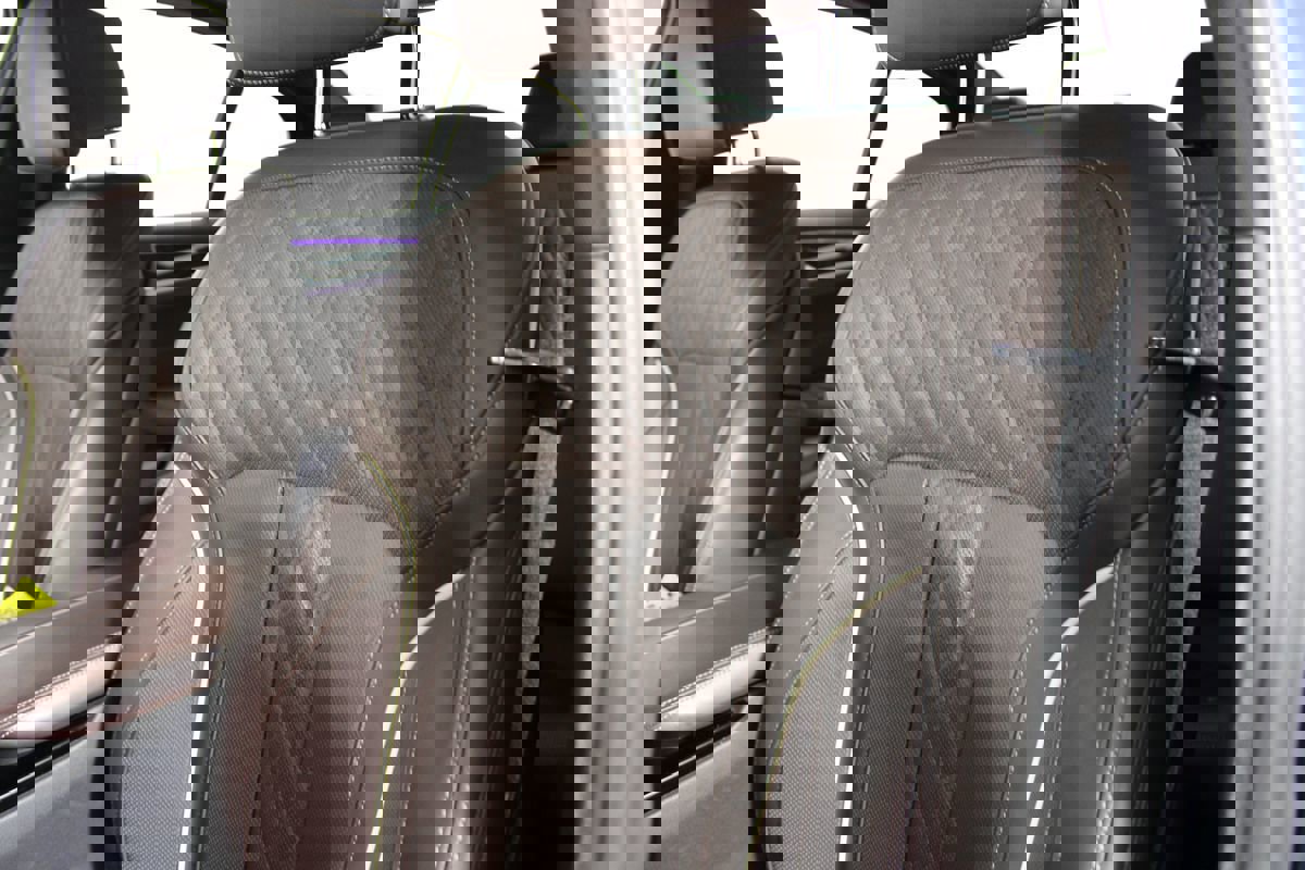 Used 2023 BMW 530e w/ M Sport Package image 34