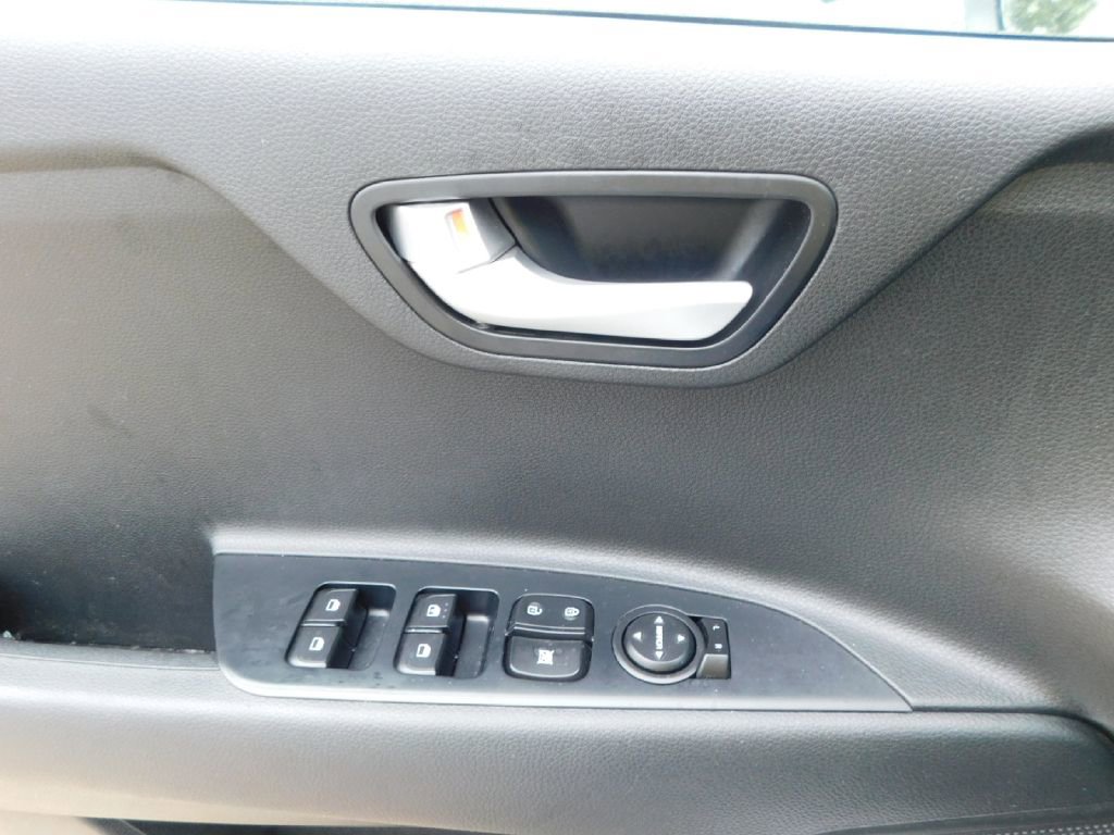 Used 2022 Kia Rio LX image 25