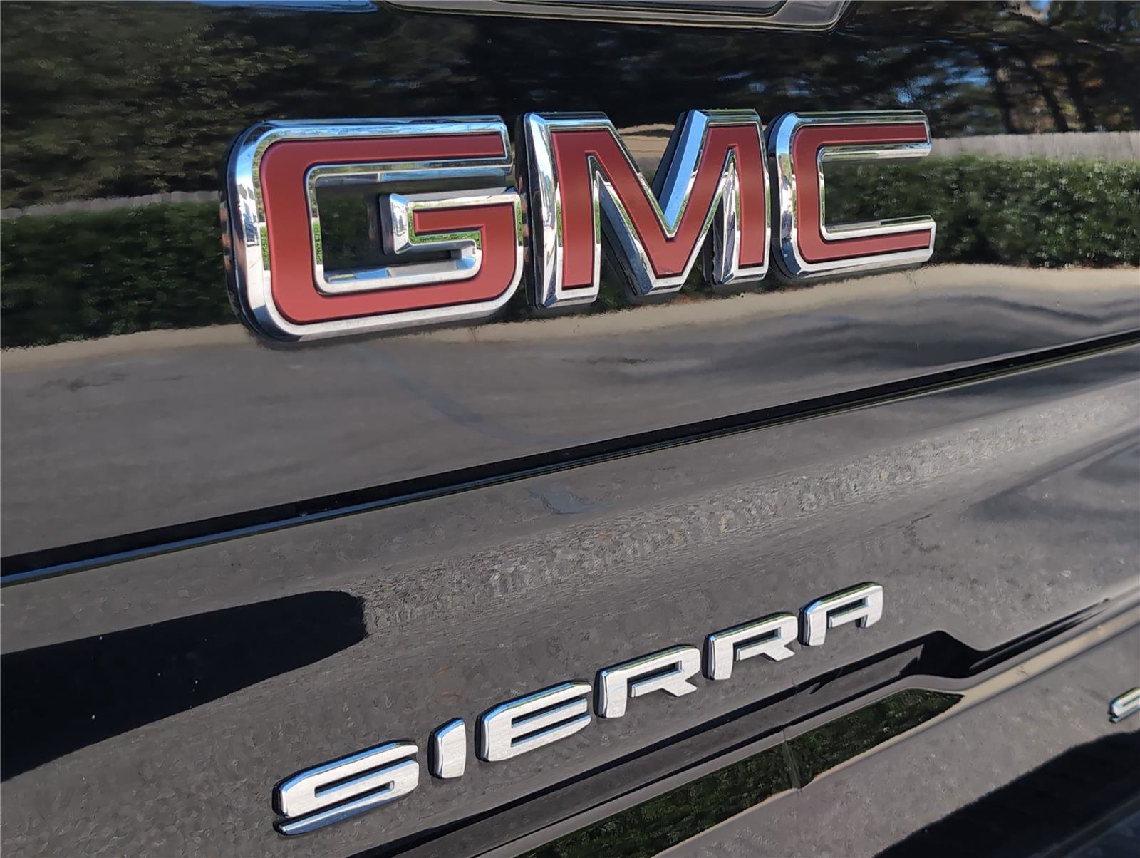 Used 2021 GMC Sierra 1500 SLT image 11
