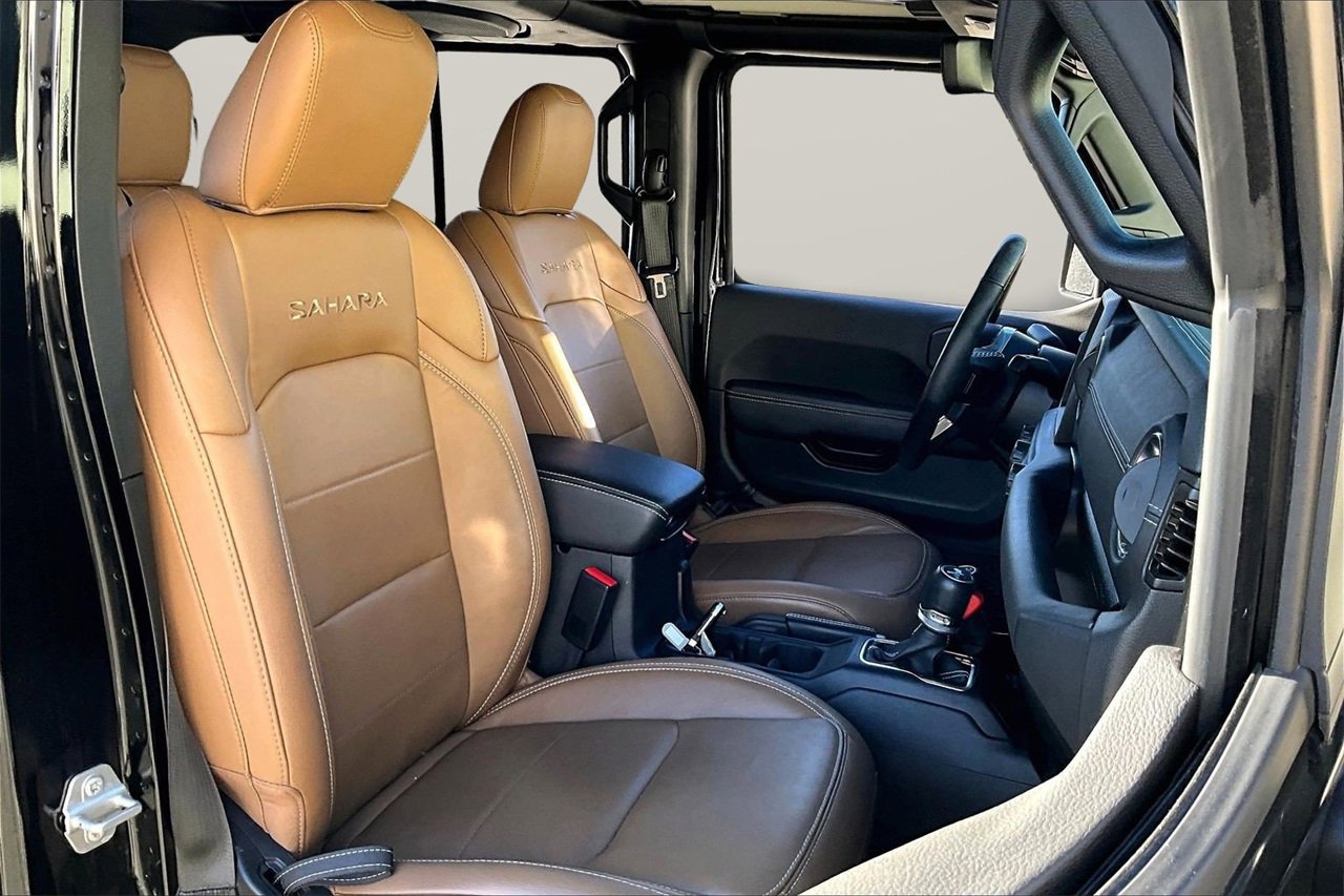 Certified 2023 Jeep Wrangler Sahara w/ Safety Group image 23
