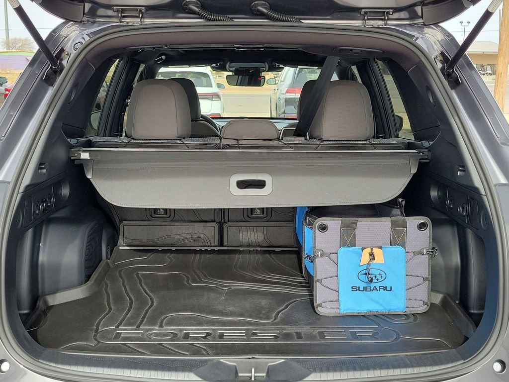 Used 2025 Subaru Forester Premium w/ Convenience Package #1 image 12