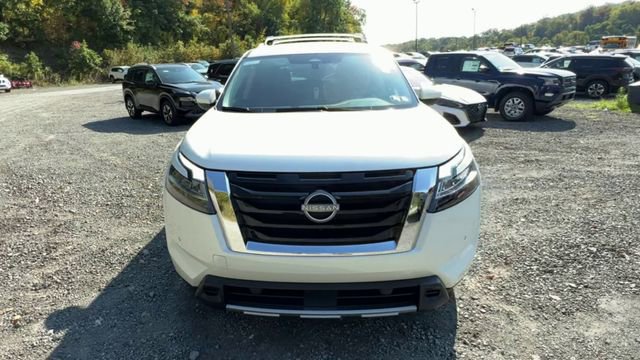 Certified 2024 Nissan Pathfinder SL w/ Cargo Package image 3