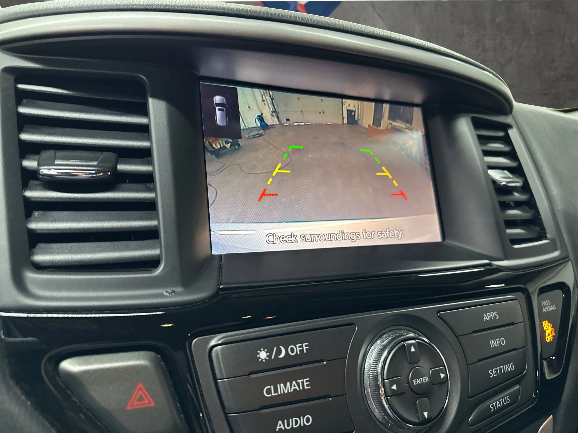 Used 2019 Nissan Pathfinder SV image 19