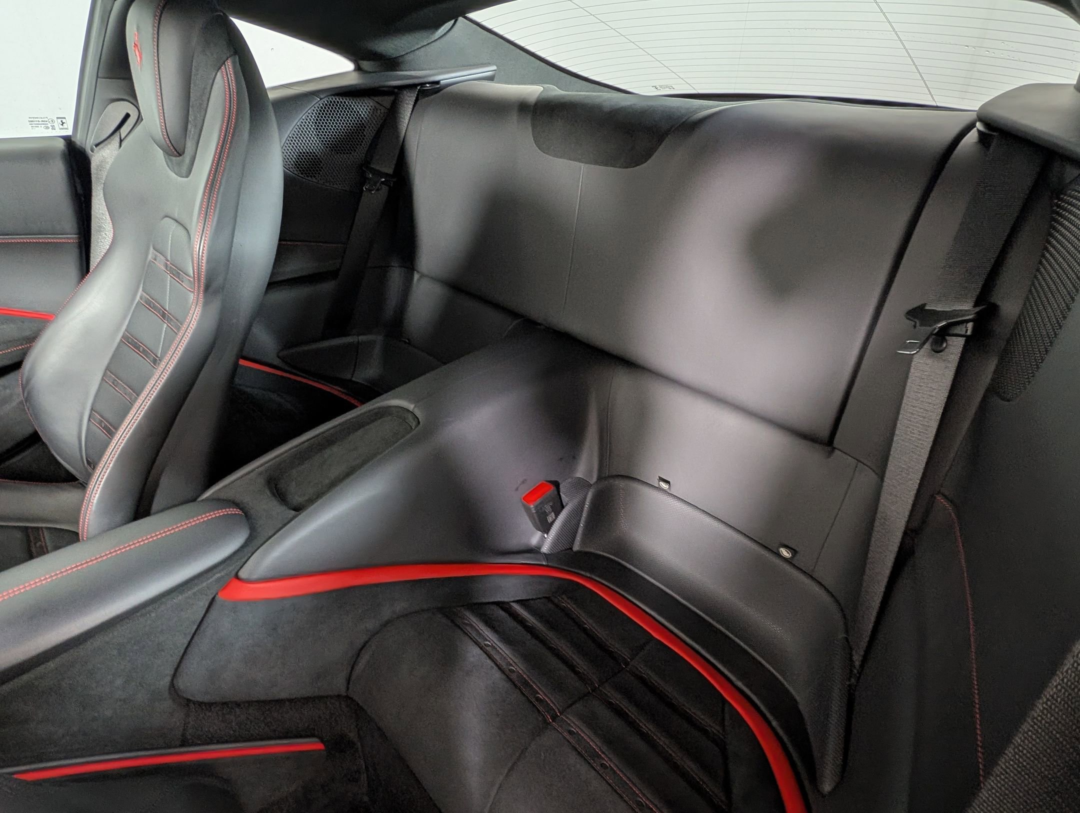 Used 2022 Ferrari Roma Coupe image 31