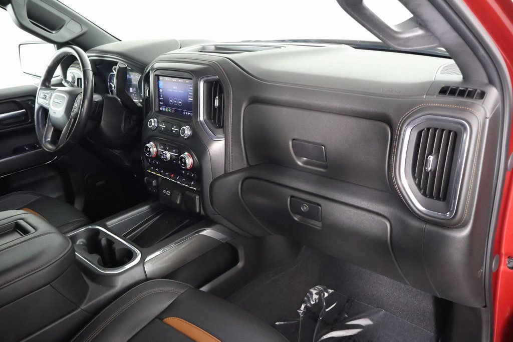 Used 2020 GMC Sierra 1500 AT4 w/ Technology Package AWD/4WD image 9
