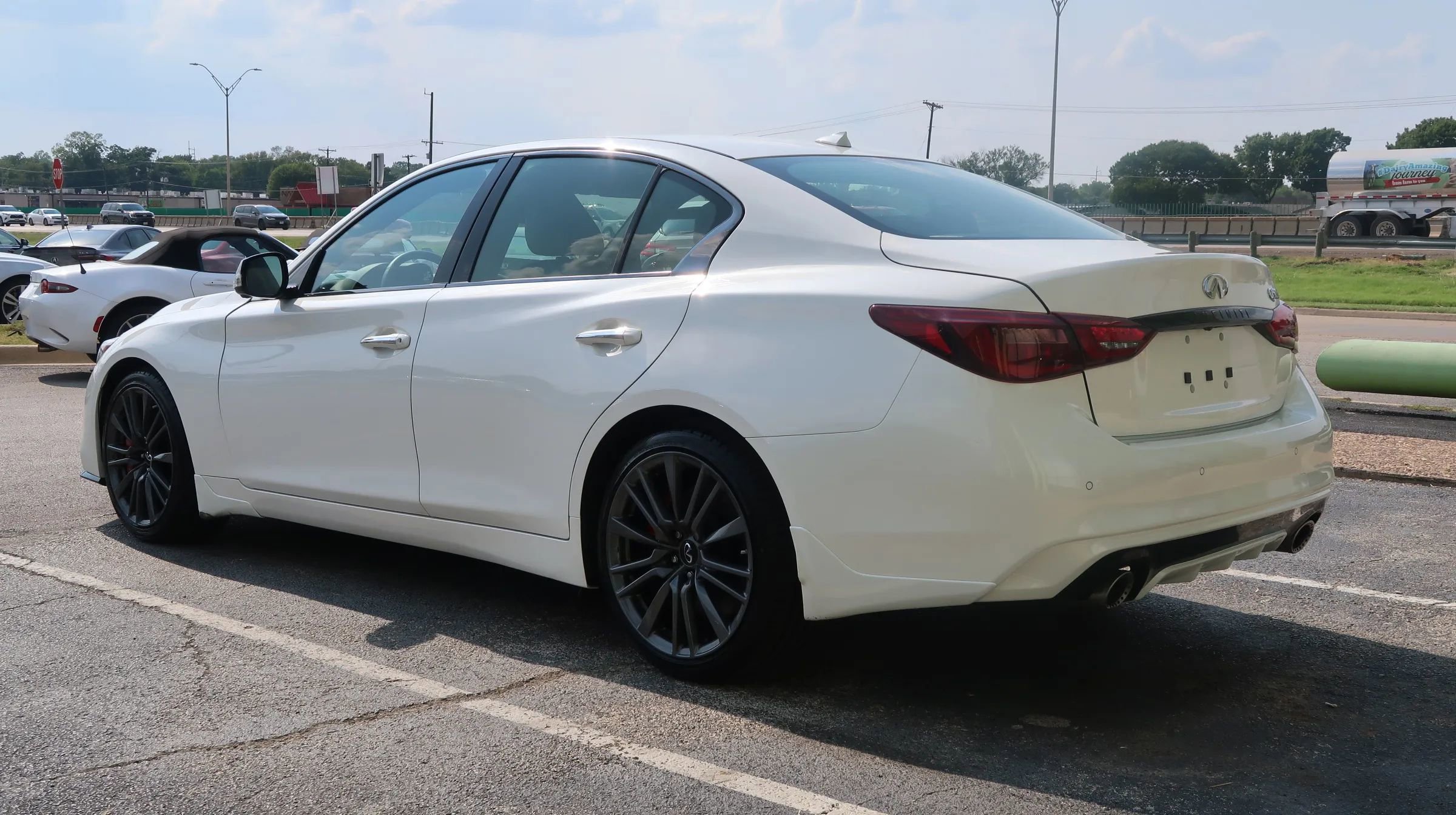 Used 2024 INFINITI Q50 Red Sport 400 RWD image 10