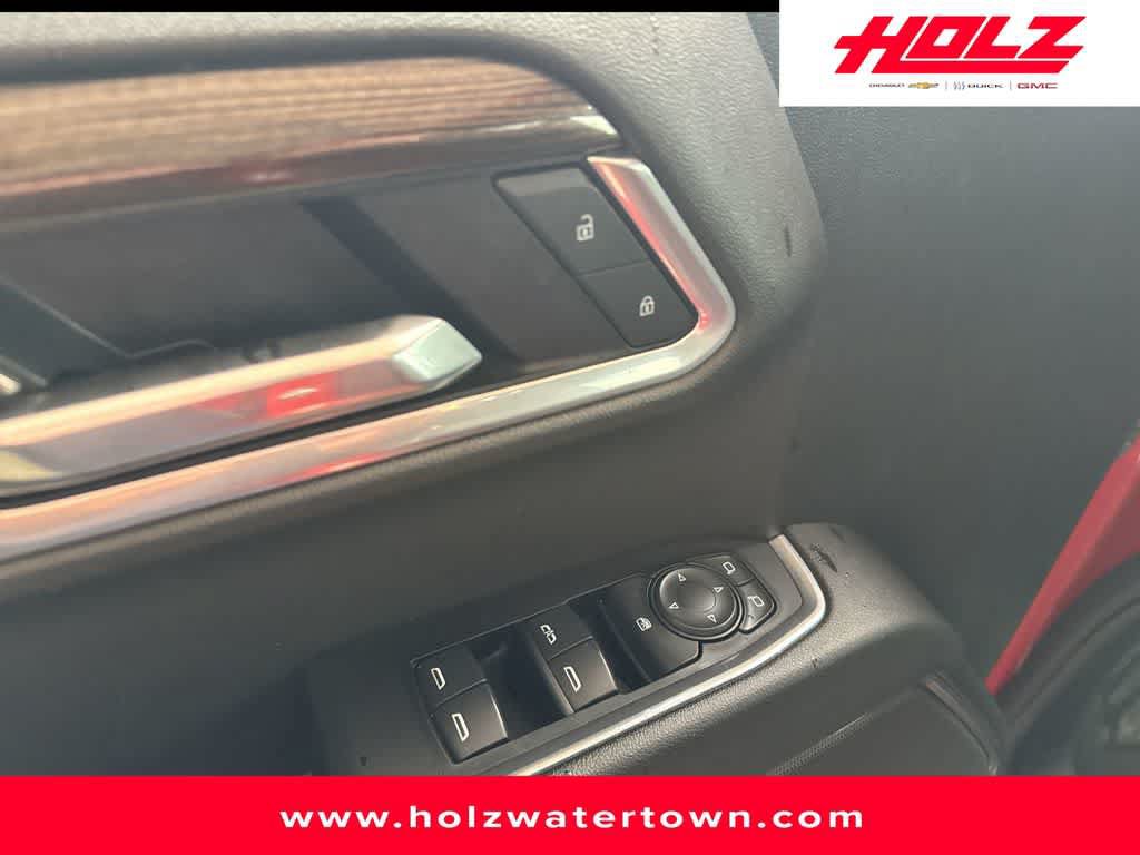 Certified 2025 Chevrolet Silverado 1500 LT AWD/4WD image 15