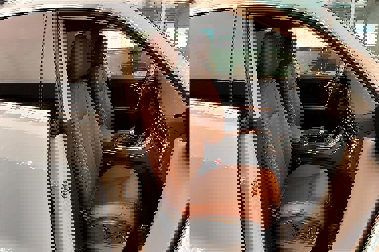 Used 2022 Audi Q8 Premium Plus image 8