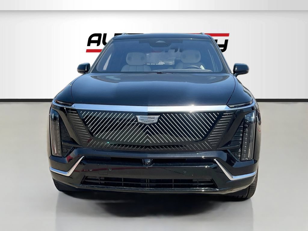 Used 2026 Cadillac Vistiq Luxury AWD/4WD image 2