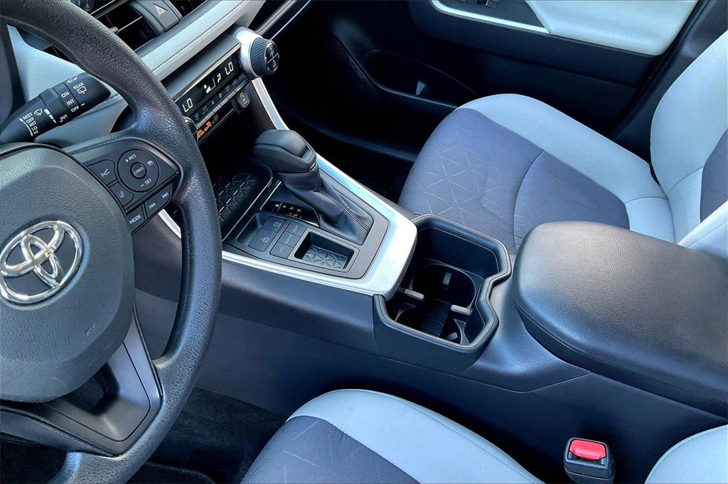 Used 2025 Toyota RAV4 XLE image 14