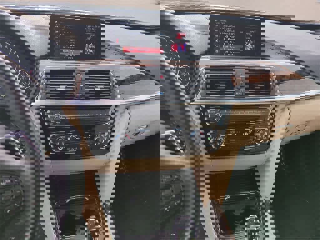 Used 2020 BMW 430i xDrive Convertible w/ Convenience Package image 18