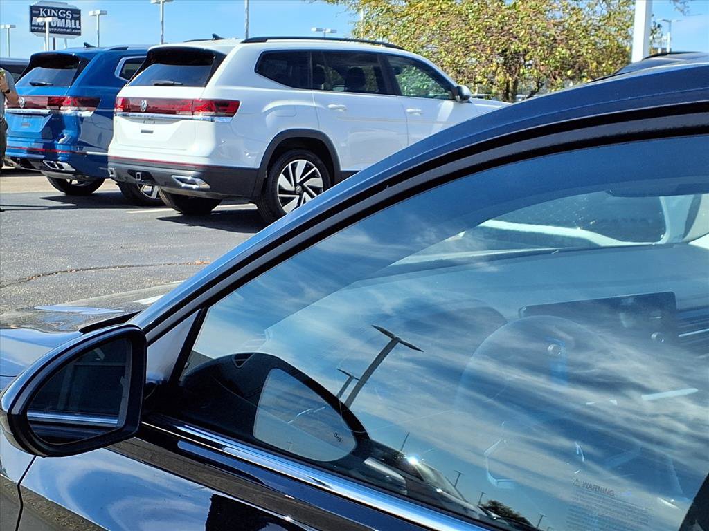 New 2025 Volkswagen Jetta SE image 22