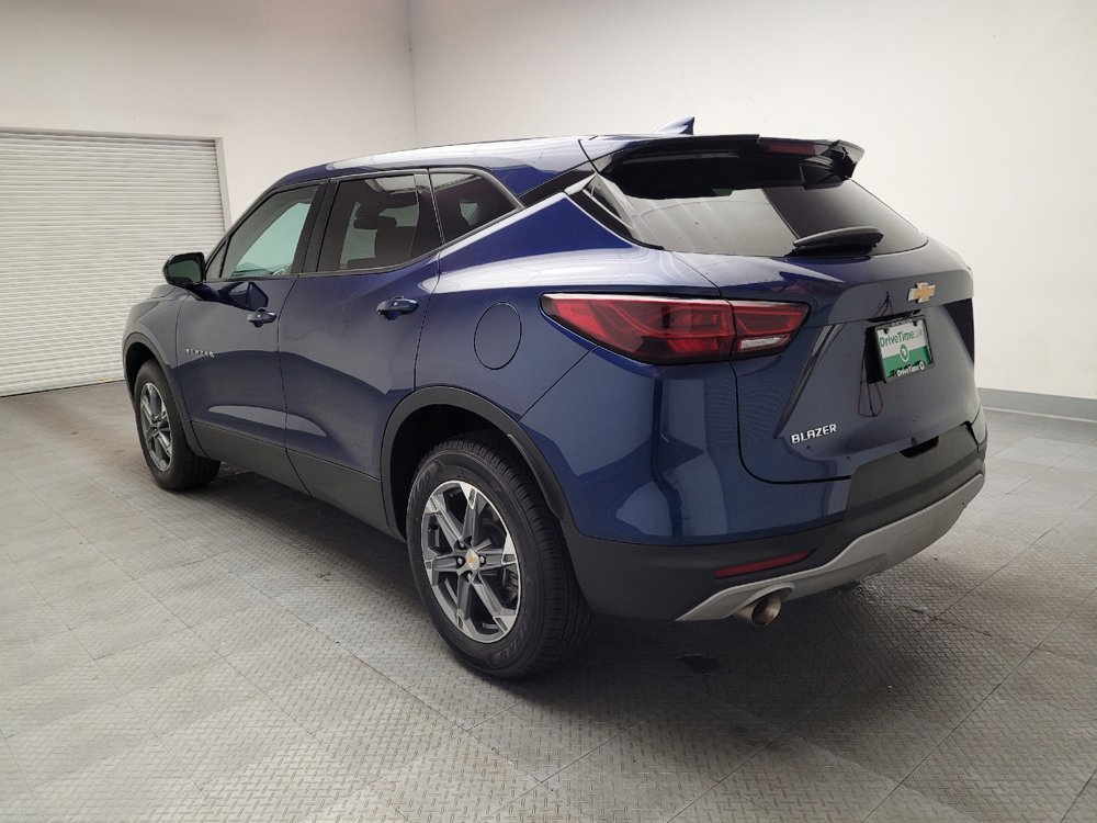 Used 2023 Chevrolet Blazer LT FWD image 3