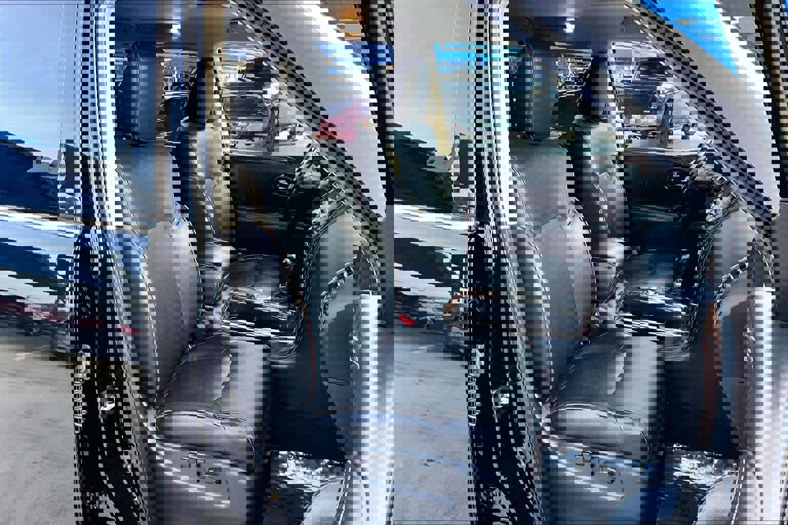 Used 2020 Nissan Armada SL w/ Premium Package image 8