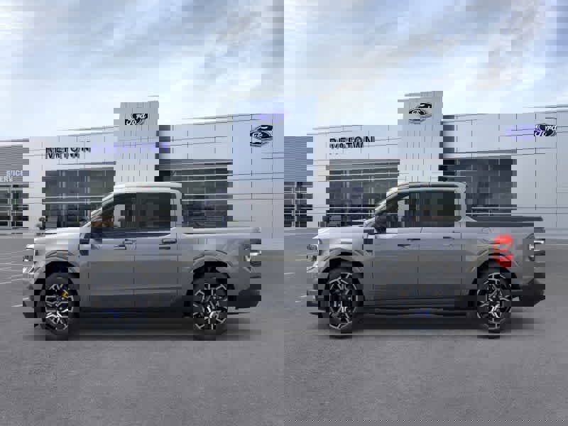 New 2026 Ford Maverick Lariat image 3