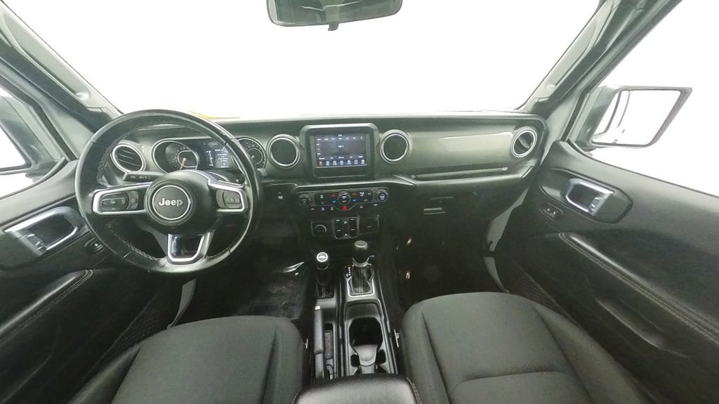 Used 2021 Jeep Gladiator Overland image 31