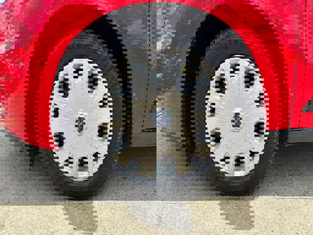 Used 2021 Ford Transit Connect XLT image 9