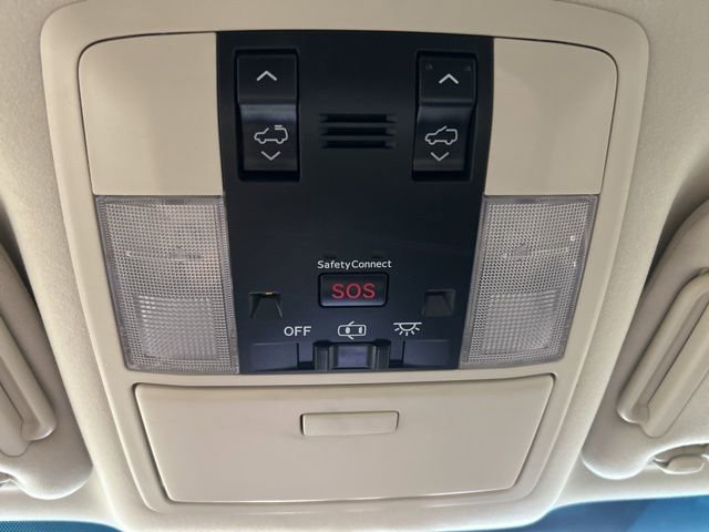 Used 2014 Lexus GX 460 Luxury w/ Preferred Accessory Package image 25