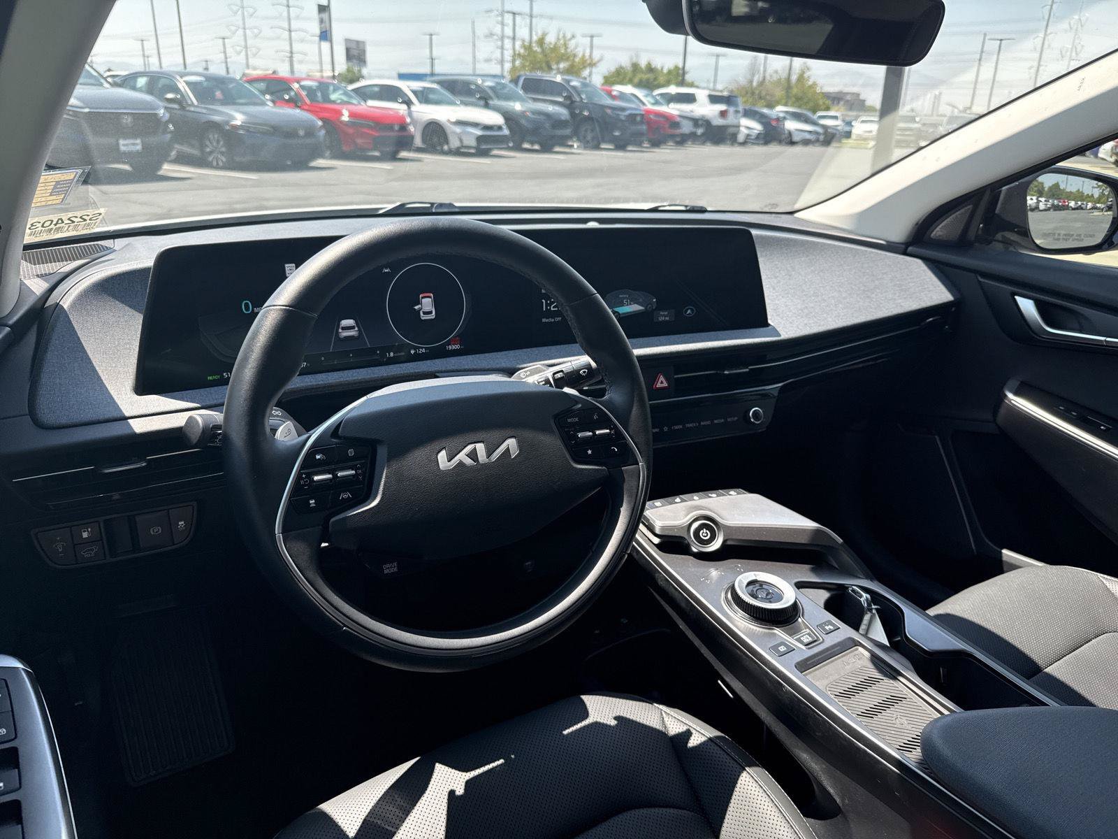 Used 2023 Kia EV6 Wind w/ Wind Technology Package AWD/4WD image 18