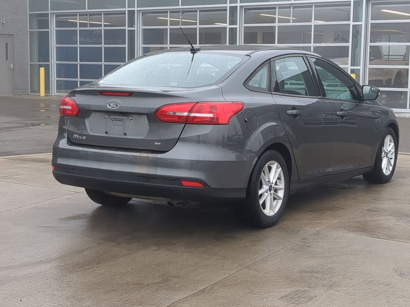 Used 2017 Ford Focus SE image 8