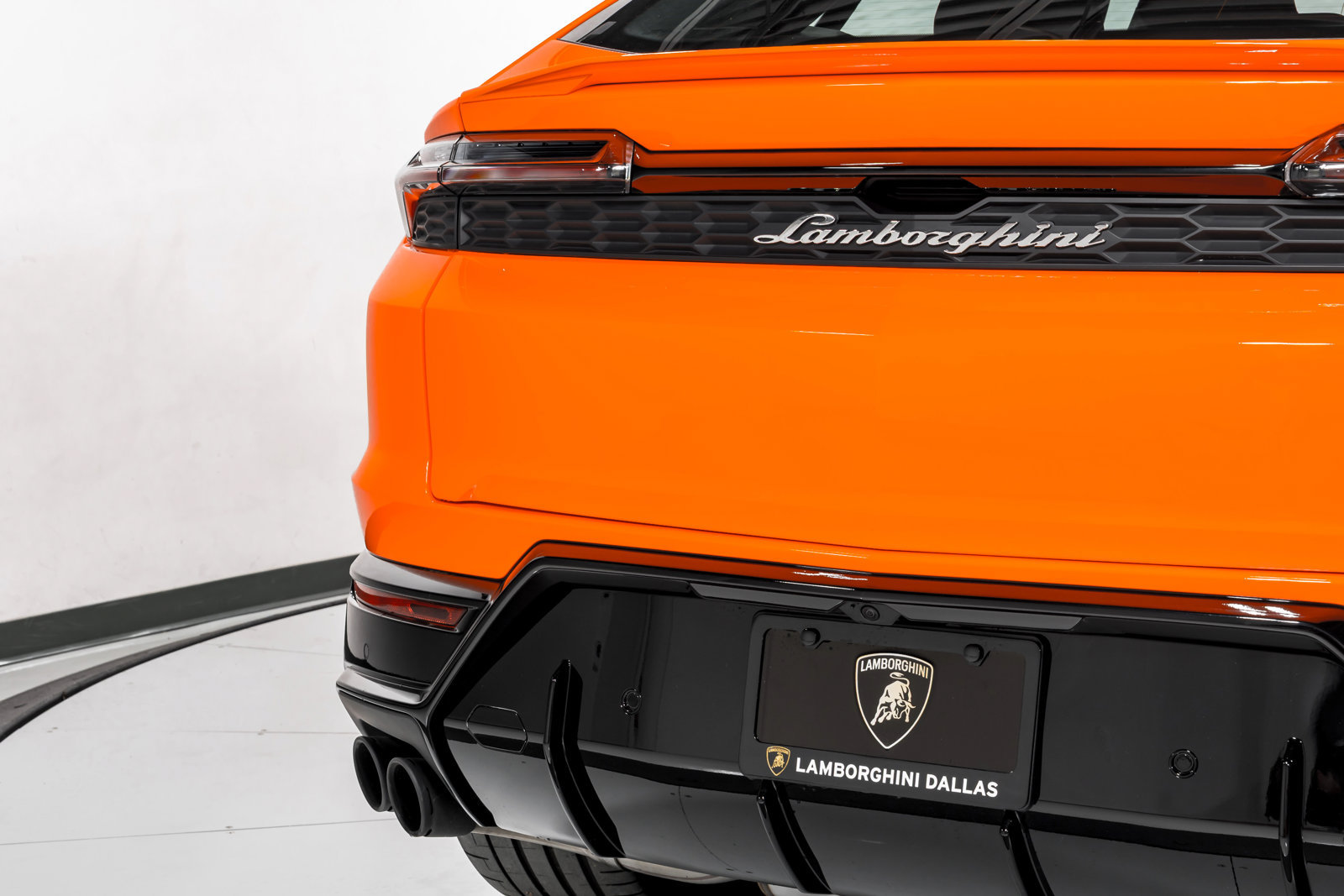 Used 2025 Lamborghini Urus S AWD/4WD image 57