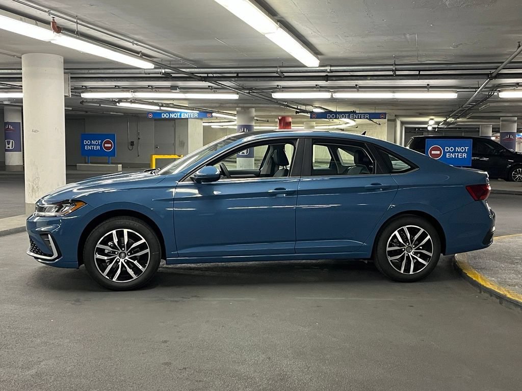 New 2027 Volkswagen Jetta SE FWD image 29