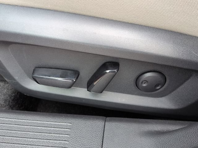 Used 2025 Nissan Rogue SV FWD image 14