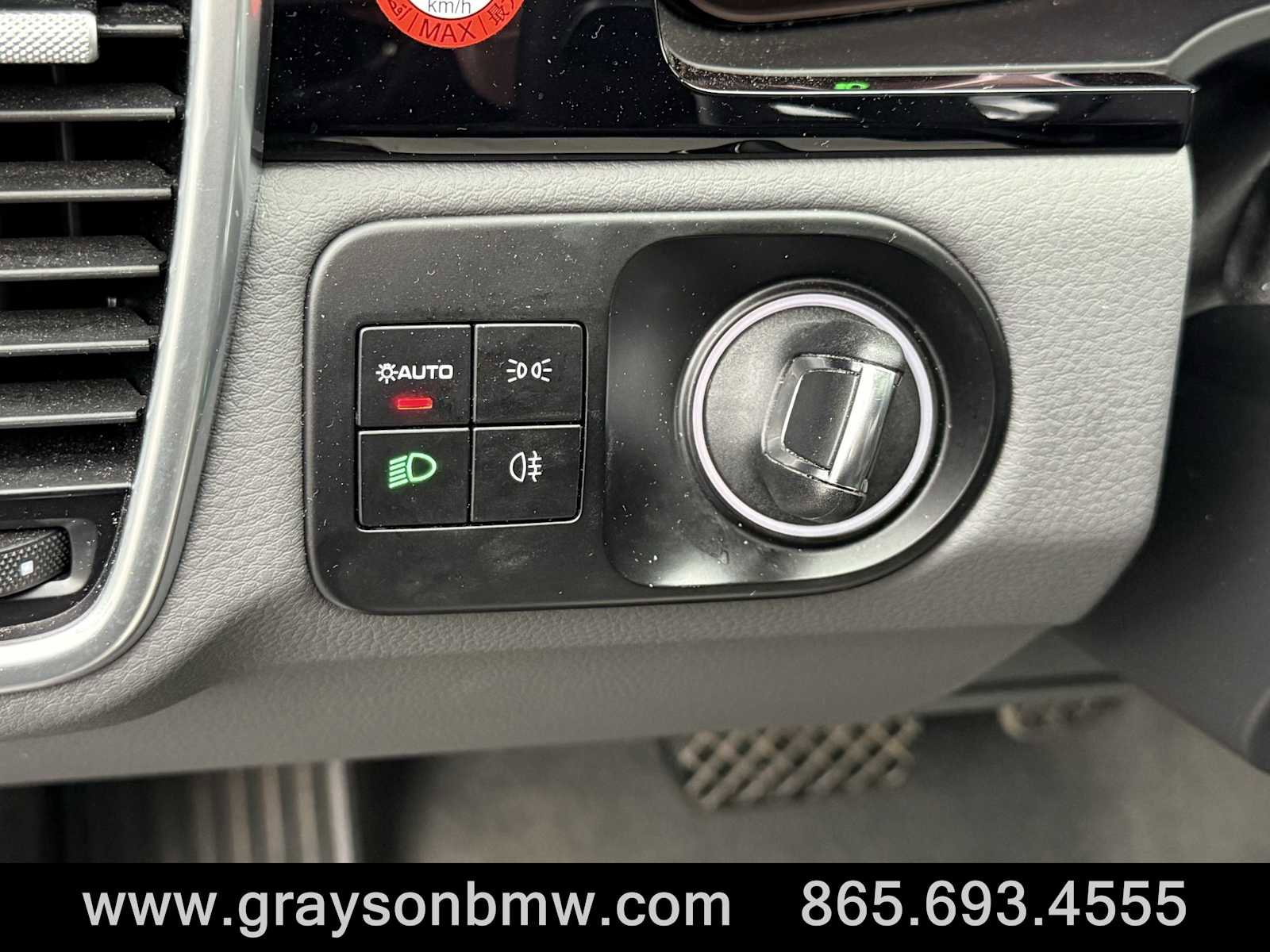 Used 2022 Porsche Cayenne image 26