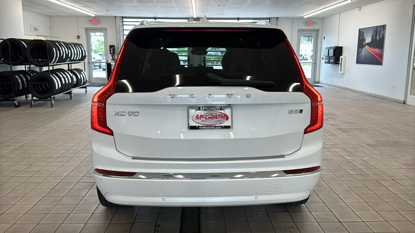 Used 2024 Volvo XC90 B5 Core w/ Protection Package Premier AWD/4WD image 6