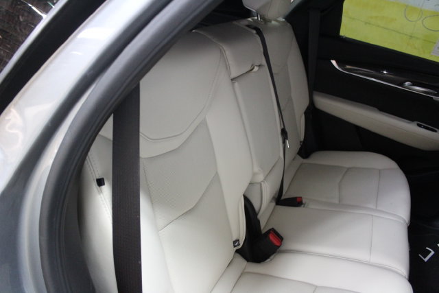 Used 2023 Cadillac XT5 Sportv AWD/4WD image 9