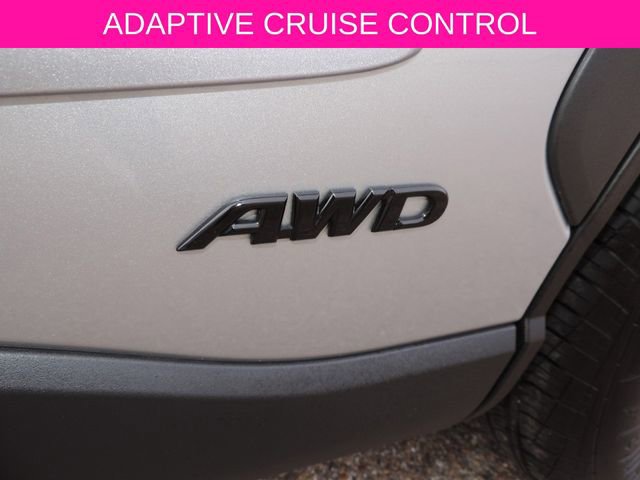 Used 2024 Toyota Corolla Cross SE image 17