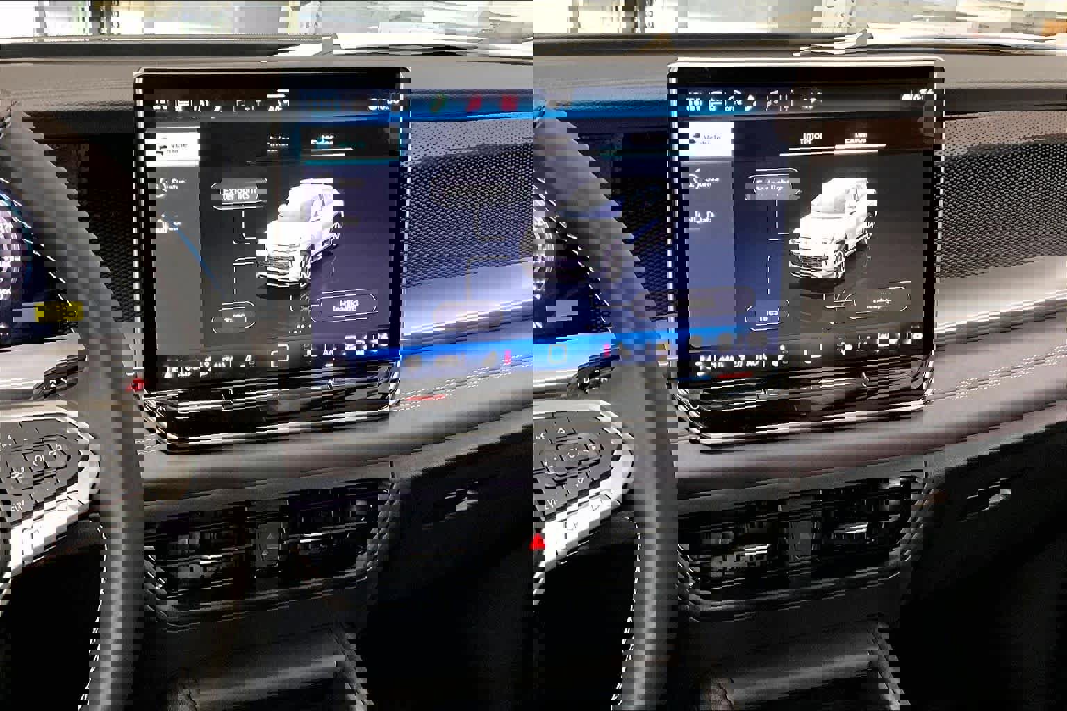 New 2026 Volkswagen Tiguan SE image 9