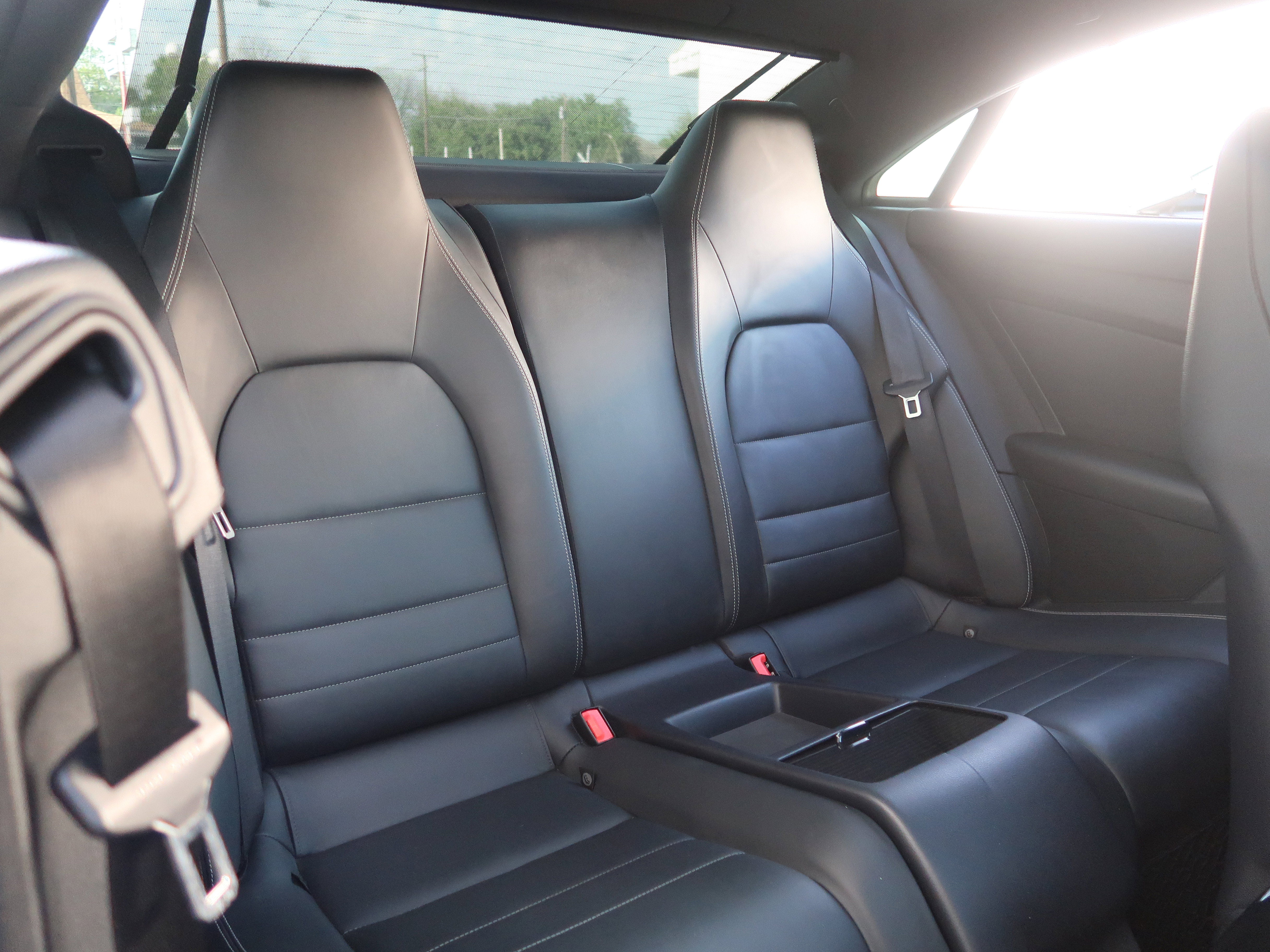 Used 2013 Mercedes-Benz E 550 Coupe w/ Premium 2 Pkg image 37