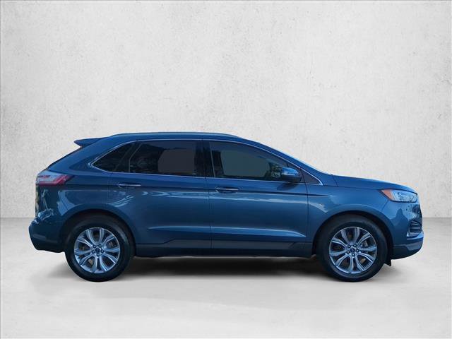 Used 2019 Ford Edge Titanium image 12