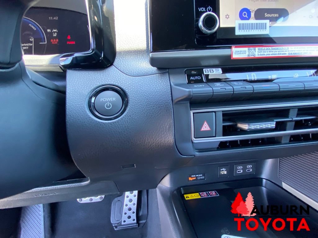 New 2026 Toyota Camry SE FWD image 34