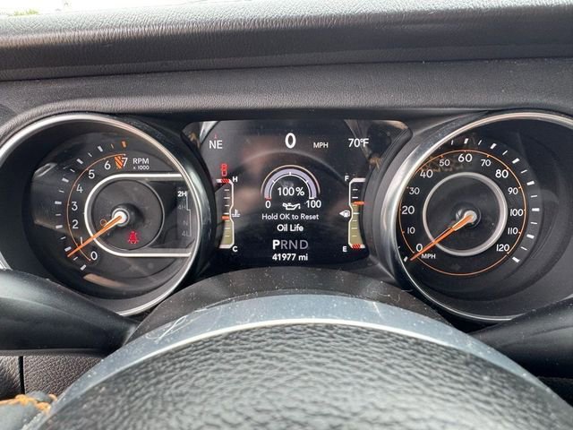 Used 2023 Jeep Gladiator Overland image 13