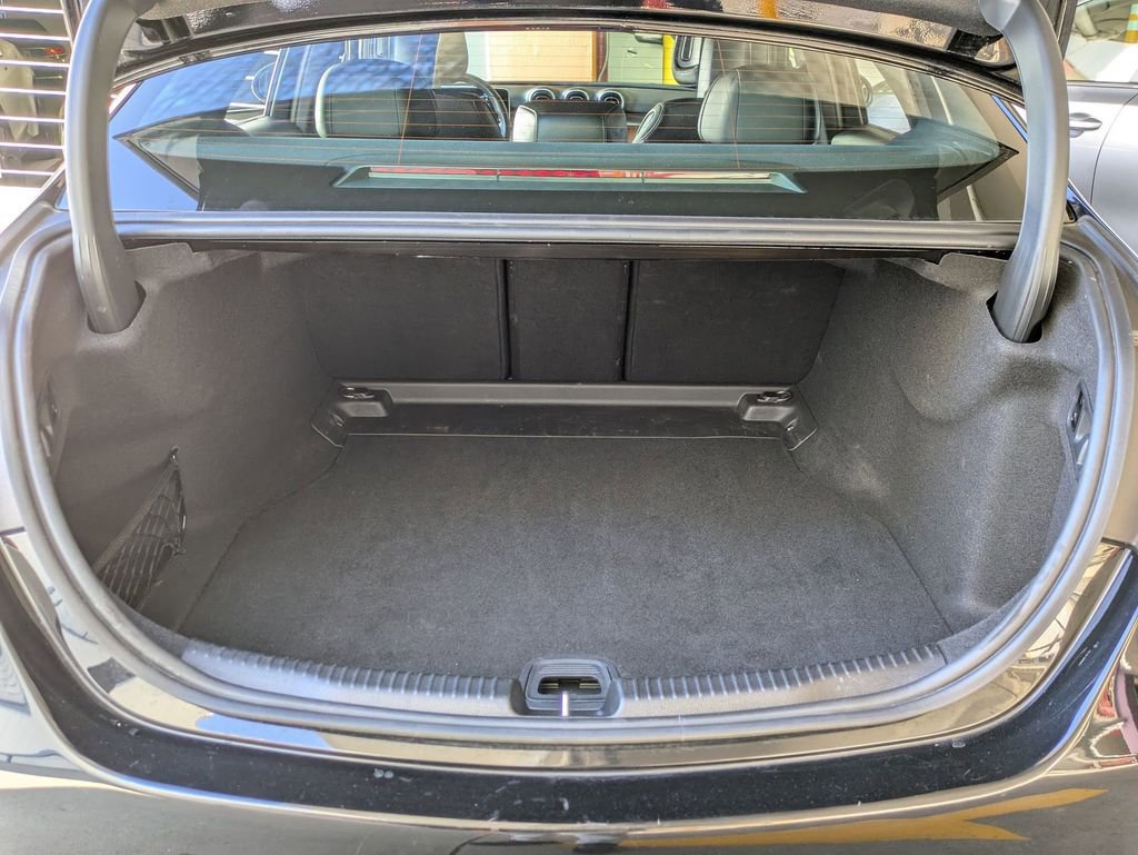 Used 2025 Mercedes-Benz C 300 Sedan image 26