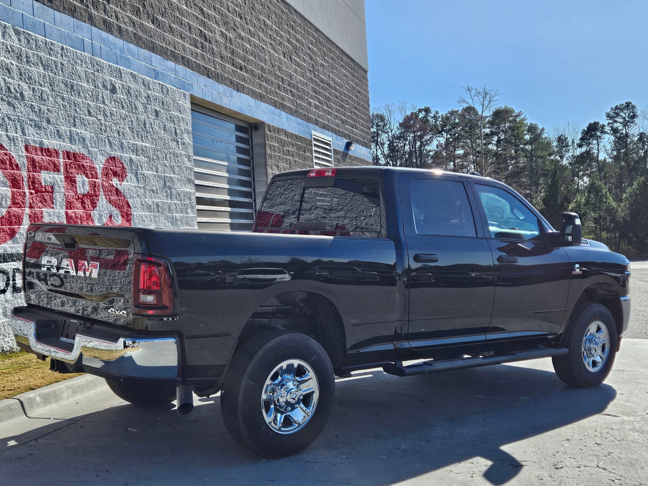 New 2026 RAM 2500 Tradesman AWD/4WD image 7