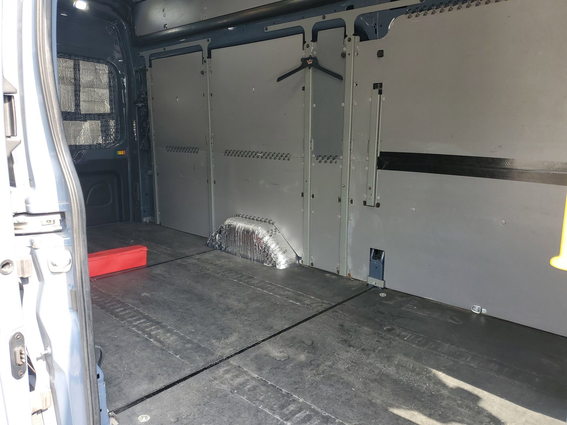 Used 2020 Ford Transit 250 148 High Roof Extended RWD image 12
