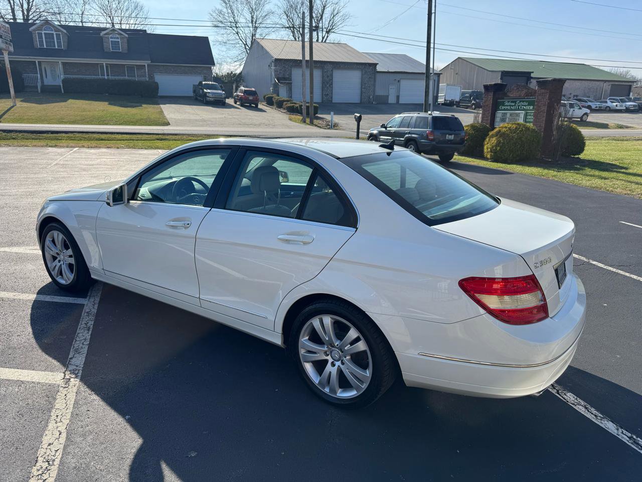 Used 2010 Mercedes-Benz C 300 Sedan image 5