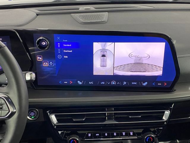 Certified 2025 Chevrolet Traverse LT w/ Enhanced Driving Package image 23