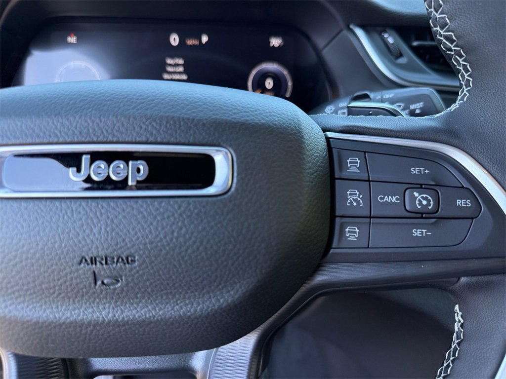 New 2025 Jeep Grand Cherokee L Altitude image 26
