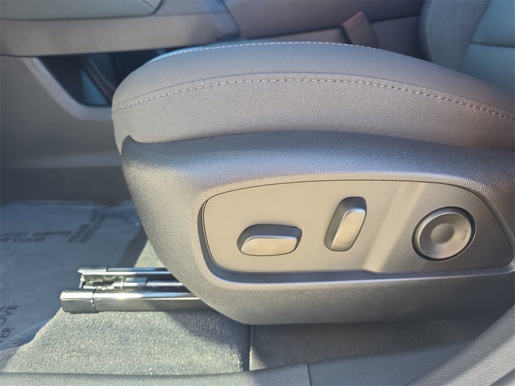 New 2026 GMC Terrain AT4 w/ Convenience Package III image 29