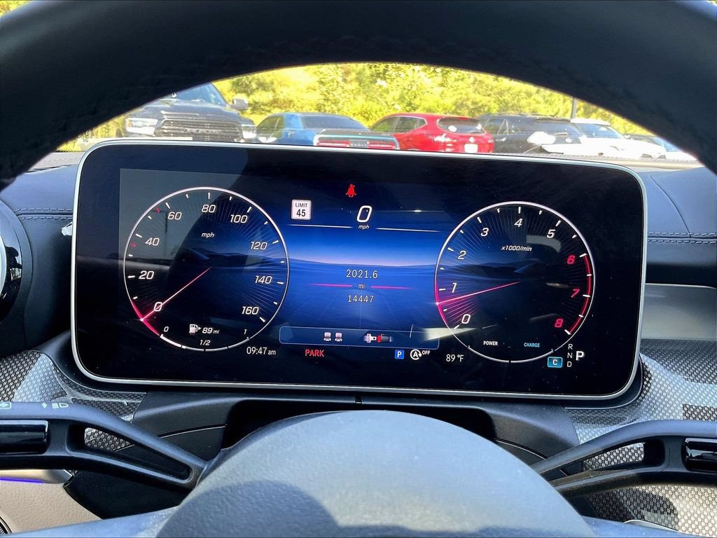 Used 2025 Mercedes-Benz CLE 300 4MATIC Coupe w/ AMG Line image 5