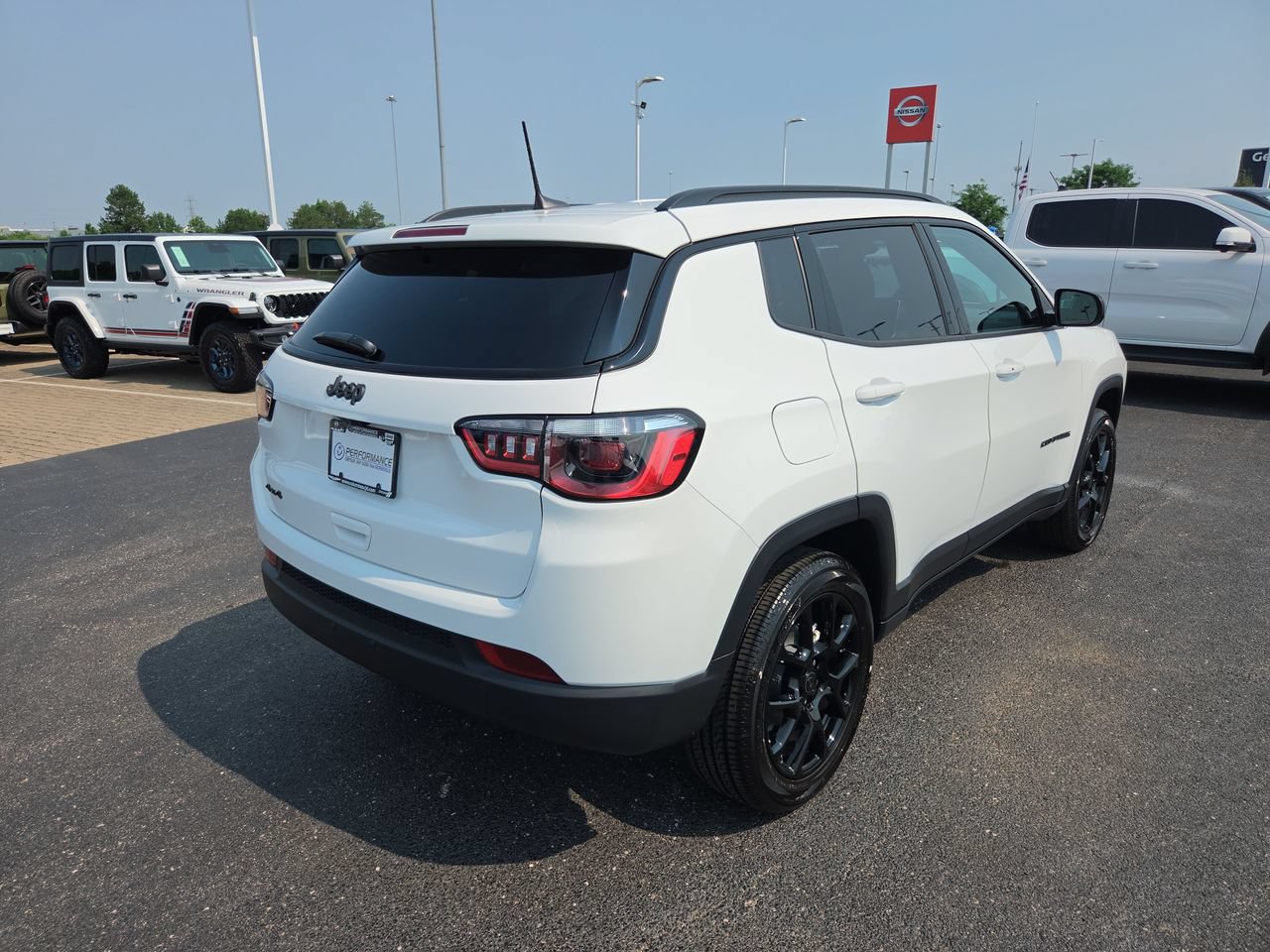 New 2026 Jeep Compass Latitude AWD/4WD image 7