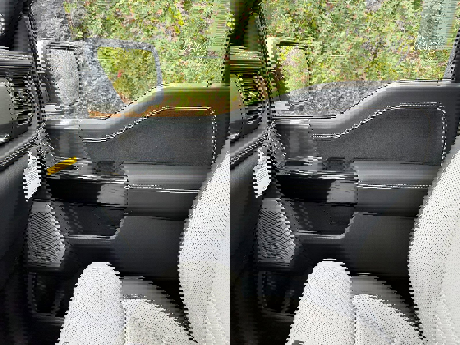 New 2025 Ford F150 Lightning Platinum image 68