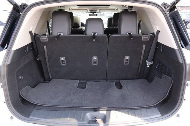 Certified 2025 Nissan Pathfinder SL w/ SL Premium Package AWD/4WD image 7