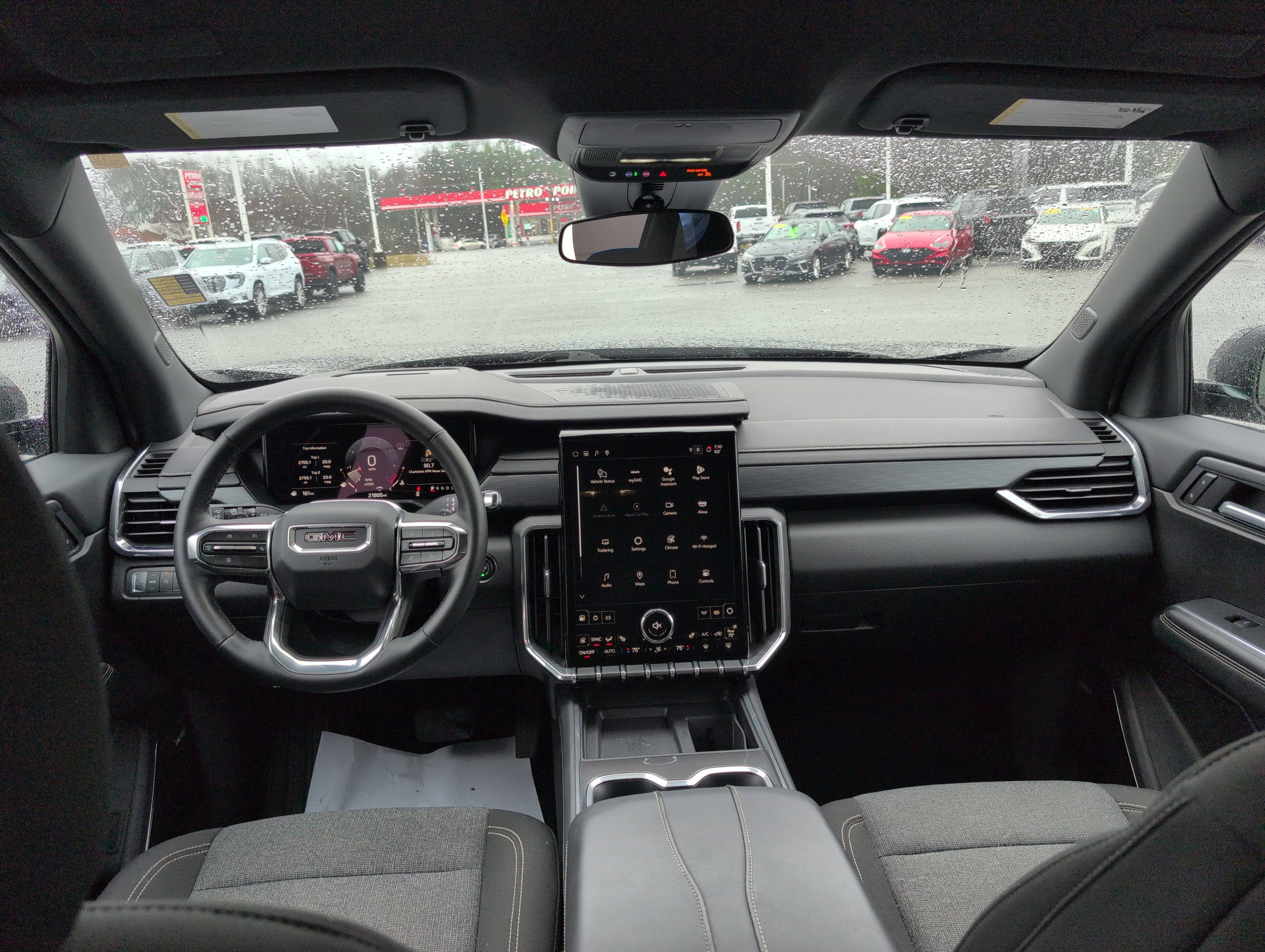 Used 2025 GMC Acadia Elevation image 32