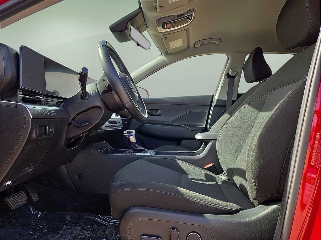 Used 2025 Hyundai Kona SEL image 21